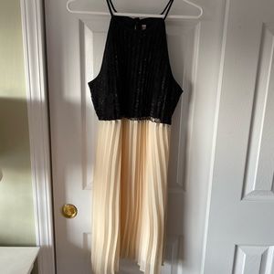 Forever 21 Black and White Dress